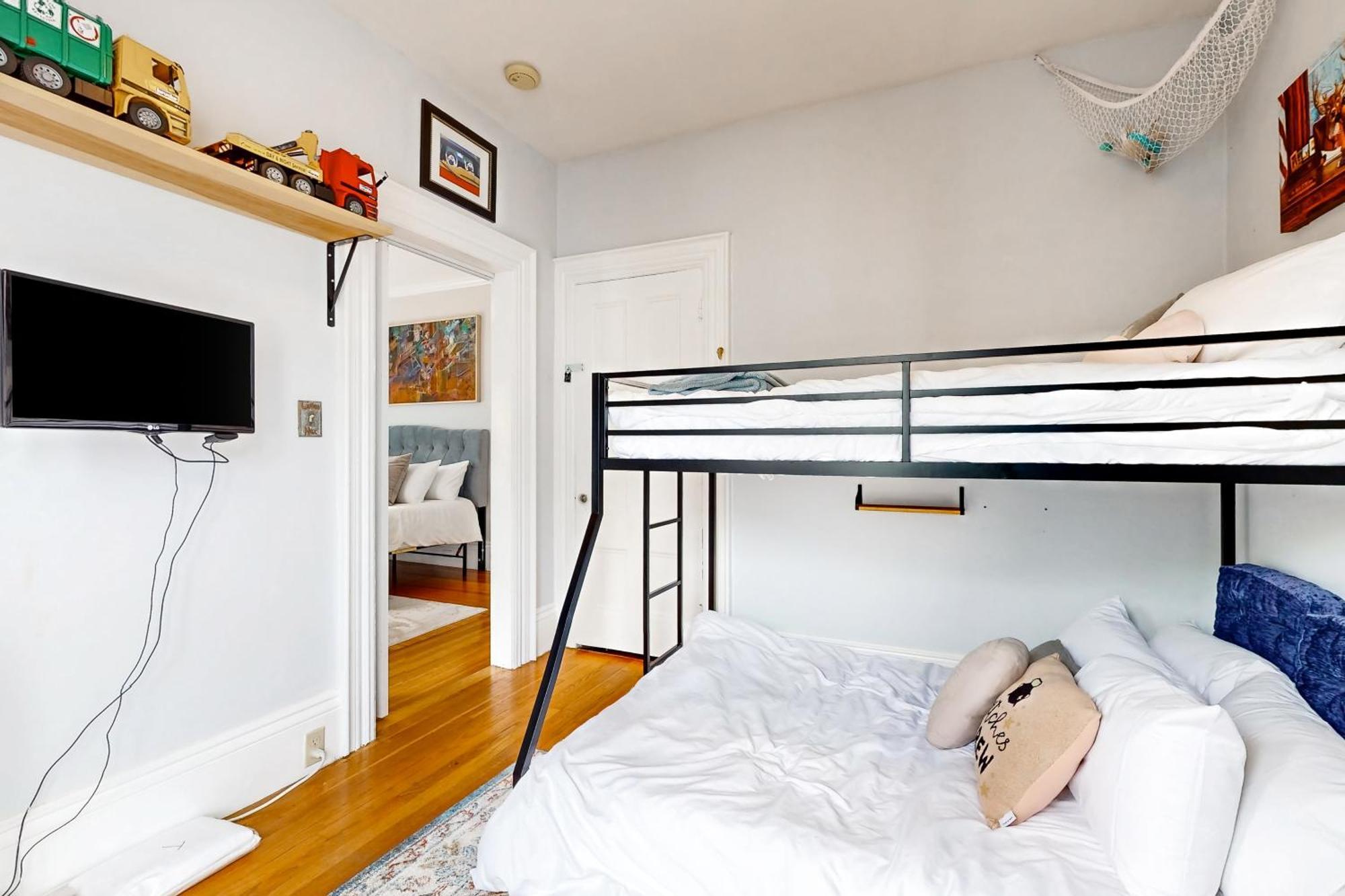 Witchy Modern Apartamento Salem Exterior foto